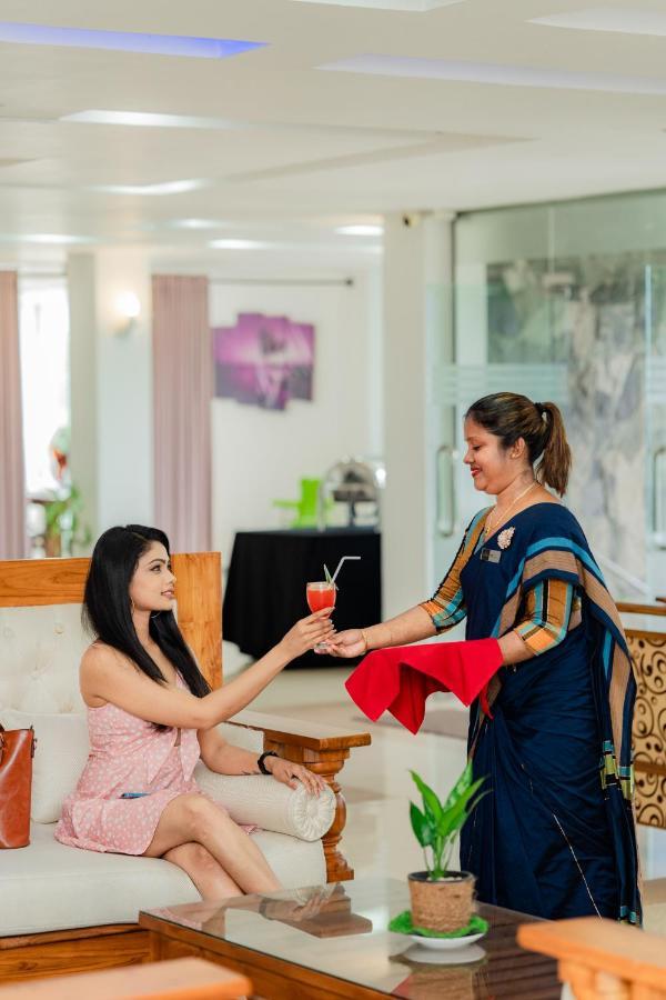 Hotel Centhara Beach Weligama Zewnętrze zdjęcie
